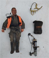 Hunter G.I. Joe +Deer Horns Bow & Arrows +More