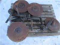 (4) IH Cushion Plow Coulters