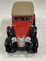 1932 ford convertible sedan die-cast with plastic