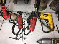 (2) ELECTRIC DRILLS, (1) SCREW GUN