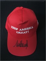 DONALD TRUMP SIGNED RED KAG HAT COA