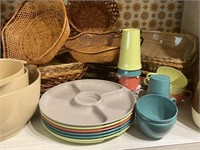 VTG SHEL-GLO PLATES+CUPS & COPCO MIXING BOWLS