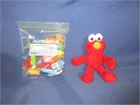 elmo and blocks .