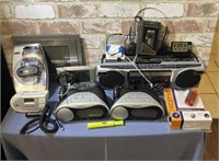 BOX LOT: GE AM/FM CASSETTE BOOM BOX, WALKMANS,