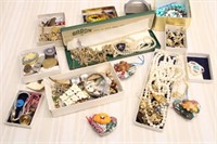 SELECTION OF COSTUME JEWELRY  & PILL BOXES