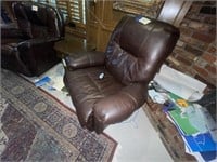 Best Home Furnishing Elec Lift Chair