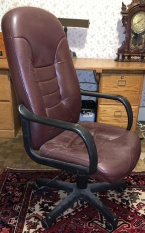 Modern Faux Leather Adjustable Office Chair