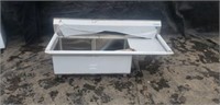 STAINLESS STEEL 2 COMPARTMENT SINK W/ 18" RIGHT