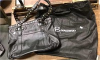 B Makowsky Black leather purse looks like new and