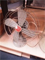 General Electric oscillating fan, 14" diameter