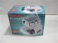 Singer Tiny Serger M# TS380A Powers On