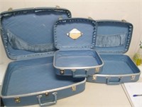 Vintager 3-Piece Nesting Baby Blue Luggage