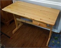 Solid Pine Adjustable Standing Craft Table