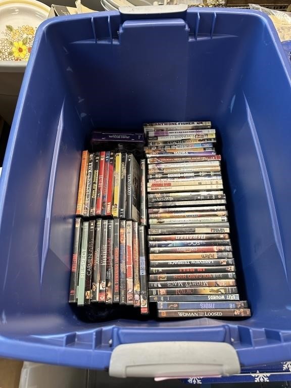 LARGE LOT OF DVD'S