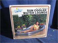 Sun cooler water lounge