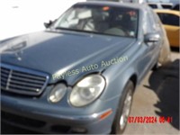 2005 Mercedes E-320 WDBUF65J75A661335 Blue