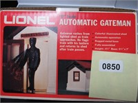 Lionel Illuminated Automatic Gate Man 6-2145