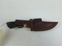 4"Handmade knife with Damascus steel blade leather