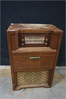 Philco 48-1264 Console Radio