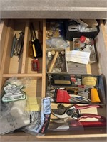 Contents of drawer Tools, Hardware Misc