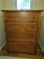 BROYHILL 5 DRAWER CHEST DRESSER