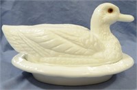 VINTAGE WESTMORELAND MILK GLASS DUCK ON NEST DISH