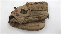 1960’s Federals Baseball Baseball Glove
