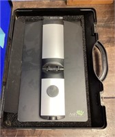 Prisma portable electronic magnifier