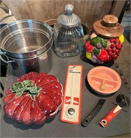 Kitchen Collectibles & Goods Lot