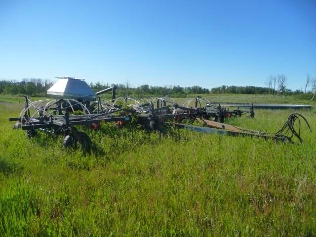 Flexicoil Airseeder - Cultivator and Tank