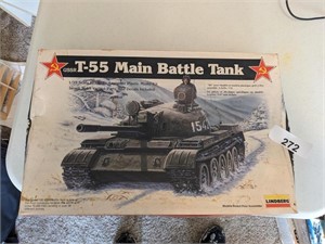 Lindberg T55 Main Battle Tank Model