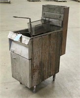 Pitco Fryer, Unknown Condition, Approx 16"x32"x46"