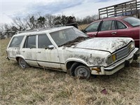 81 Ford station wagon HAS KEY HAS TITLE