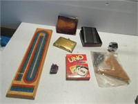 GROUP OF VINTAGE ITEMS