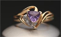 10k Gold & Amethyst Ring - 2.4g