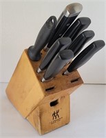 (6) Assorted Sharp Knives in Wood Block and