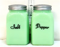 Pair jadeite salt/pepper shakers
