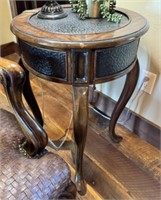 Round Dimple Top Accent Table