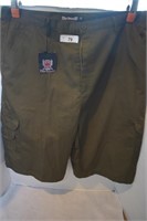 Men's Blac Racquet Cargo Shorts. New w/Tag Size 42