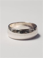 SILVER BAND RING