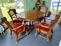 TABLE & 4 ROLLING CHAIRS