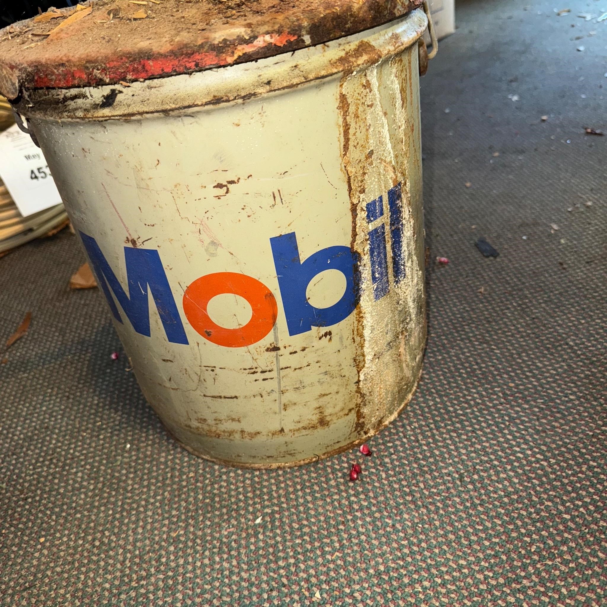Vintage Mobile Can. See pictures.