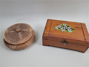 Mt. Vernon wooden box and other carved box