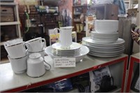 INTERNATIONAL FINE CHINA 40 PIECES