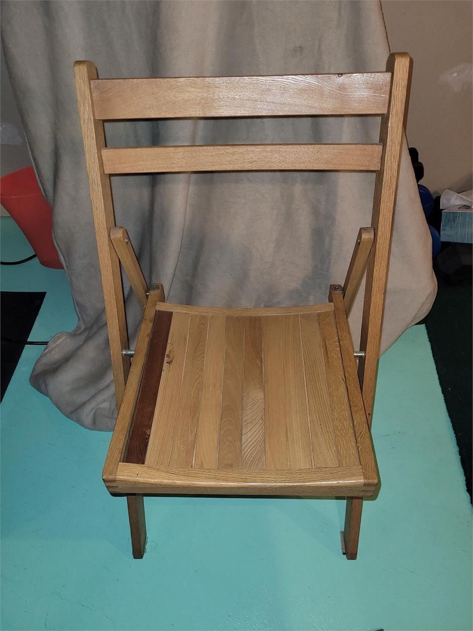 Folding chair