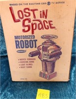 11 - LOST IN SPACE ROBOT (A83)