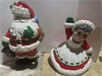 Vintage Ceramic Santa and mrs. Claus figurine