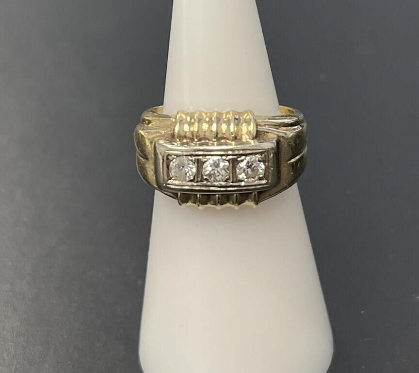 14 KT Three-Stone Diamond Band