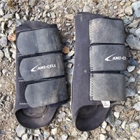 Black Ami-Cell Splint Boots