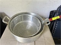 12" aluminum pan and strainer